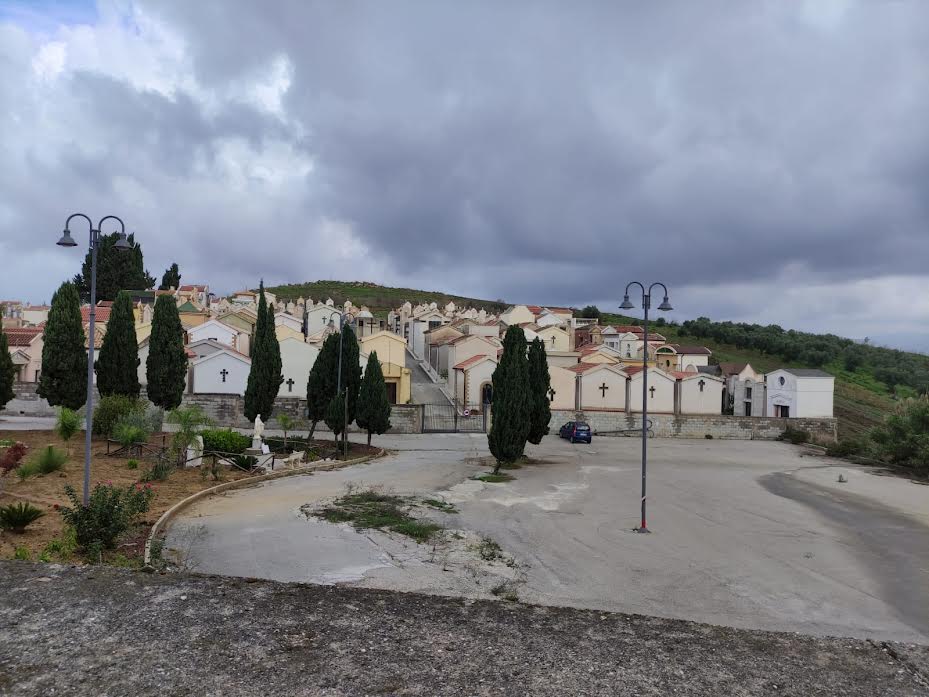 Avviso chiusura Cimitero Comunale  04 Dicembre 2025